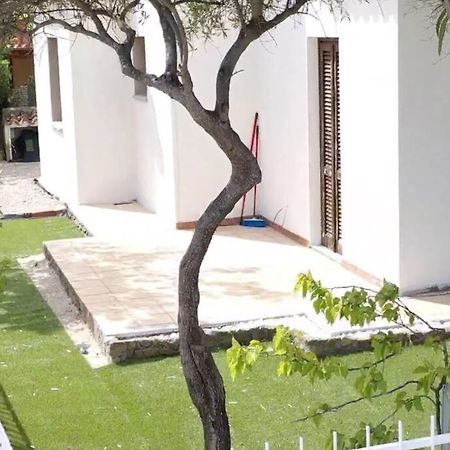 Comoda Villetta Con Giardino San Teodoro  Dış mekan fotoğraf