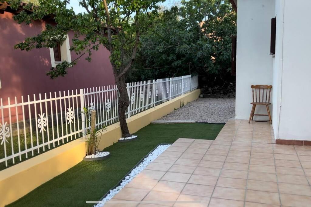 Comoda Villetta Con Giardino San Teodoro  Dış mekan fotoğraf